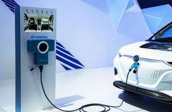 전기 차량 충전 시스템 테스트 크리프 거리와 클리어먼스의 측정